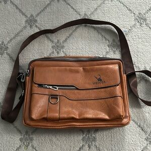 WEIXIER MESSENGER BAG